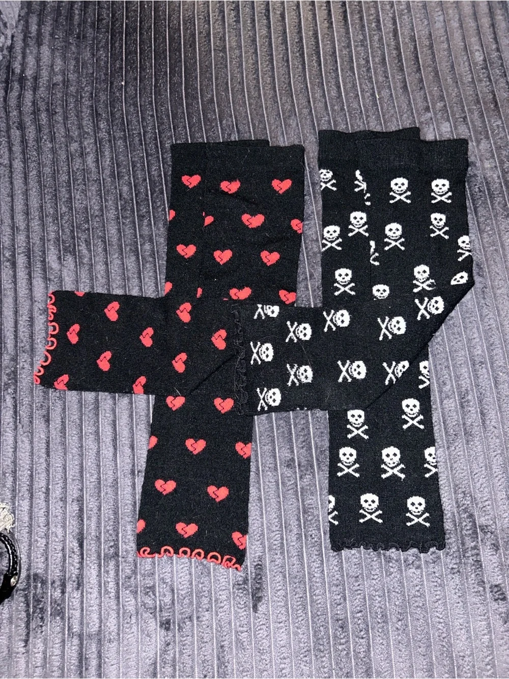 Hot Topic pairs leg